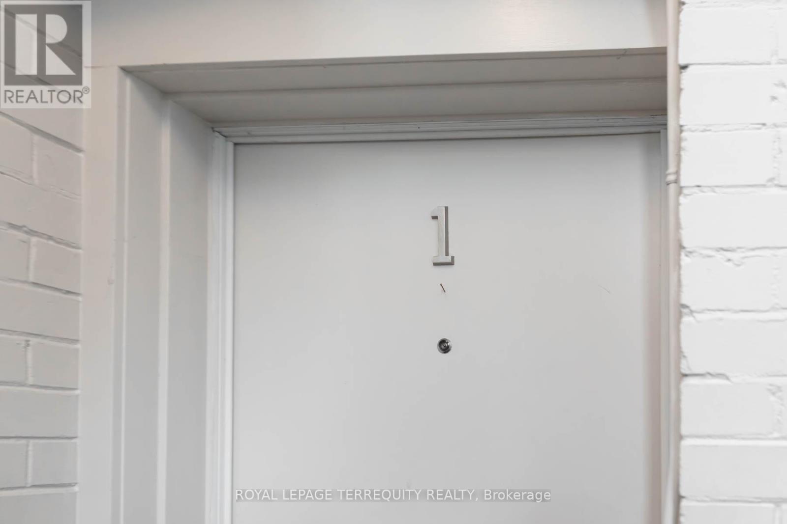 11 1/2 Rose Avenue, Toronto, Ontario  M4X 1N6 - Photo 13 - C12682574