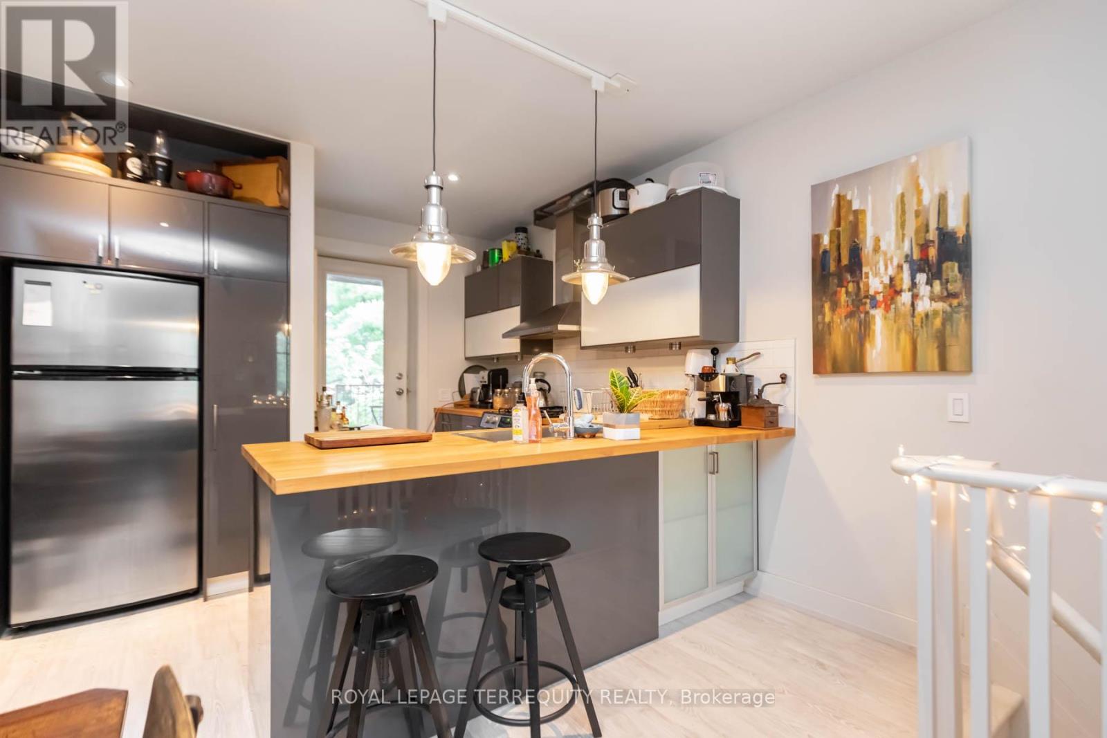 11 1/2 Rose Avenue, Toronto, Ontario  M4X 1N6 - Photo 2 - C12682574