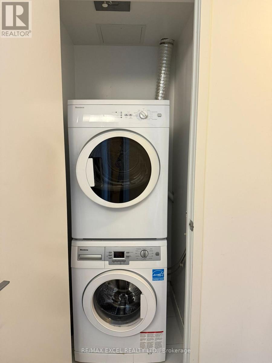 4201 - 14 York Street, Toronto, Ontario  M5J 2Z2 - Photo 4 - C12682598