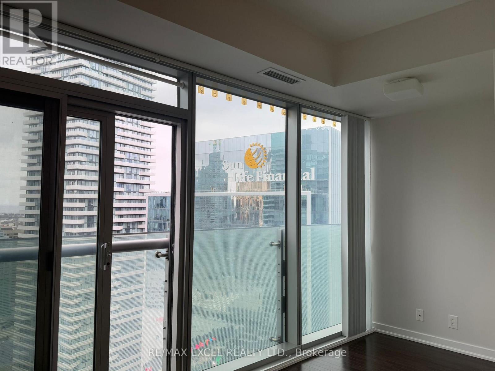 4201 - 14 York Street, Toronto, Ontario  M5J 2Z2 - Photo 6 - C12682598