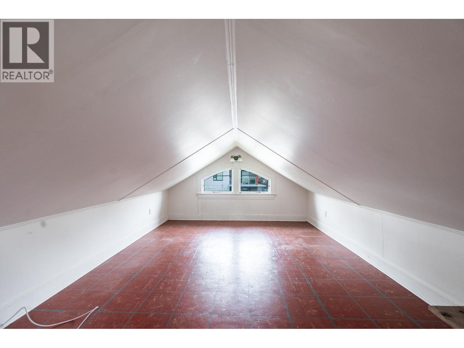 2336 Rindall Avenue, Port Coquitlam, British Columbia  V3C 1V2 - Photo 17 - R3077762