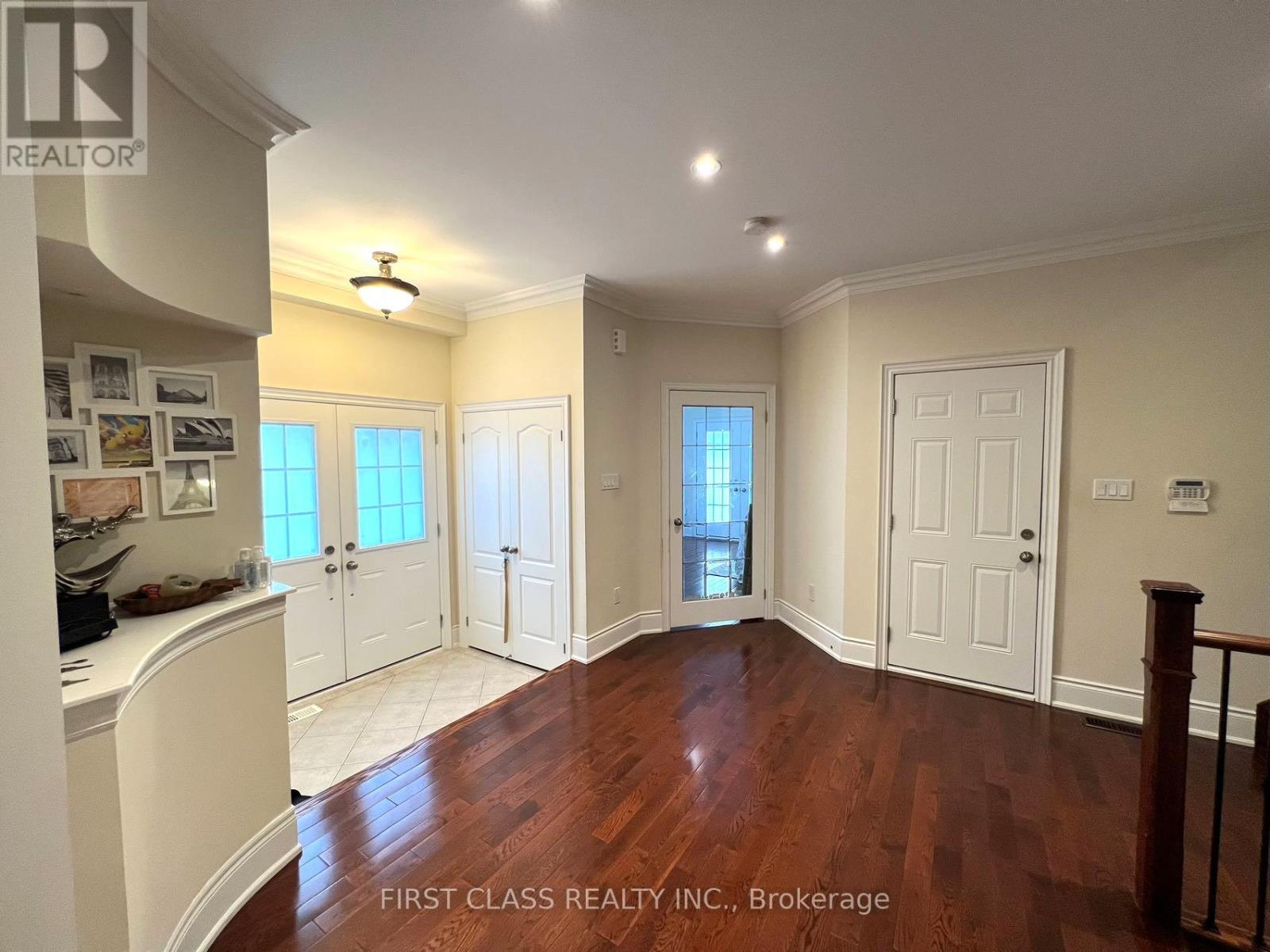 826 Wingarden Crescent, Pickering, Ontario  L1V 0C2 - Photo 3 - E12682520