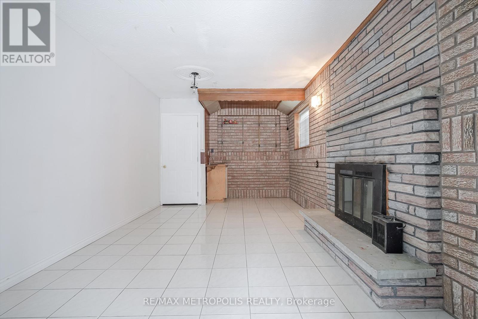Bsmt - 50 Applemore Road, Toronto, Ontario  M1B 1R6 - Photo 2 - E12682566