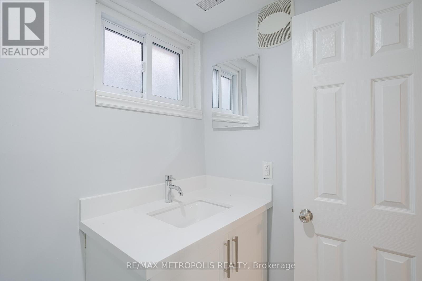 Bsmt - 50 Applemore Road, Toronto, Ontario  M1B 1R6 - Photo 23 - E12682566