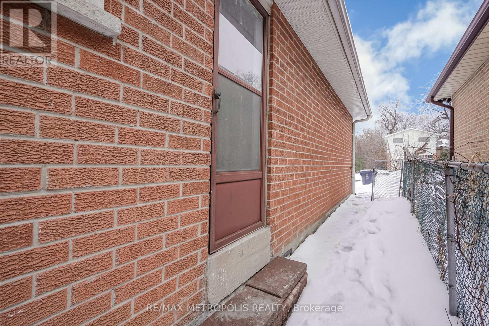 Bsmt - 50 Applemore Road, Toronto, Ontario  M1B 1R6 - Photo 30 - E12682566