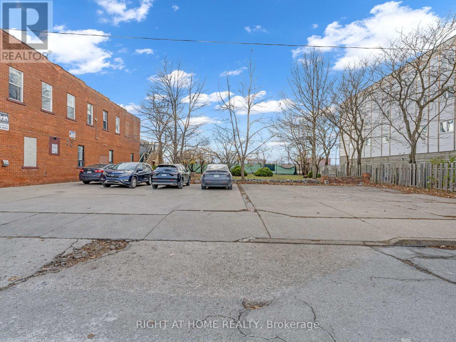 3 - 279 Drouillard Road, Windsor, Ontario  N8Y 2P4 - Photo 27 - X12515420