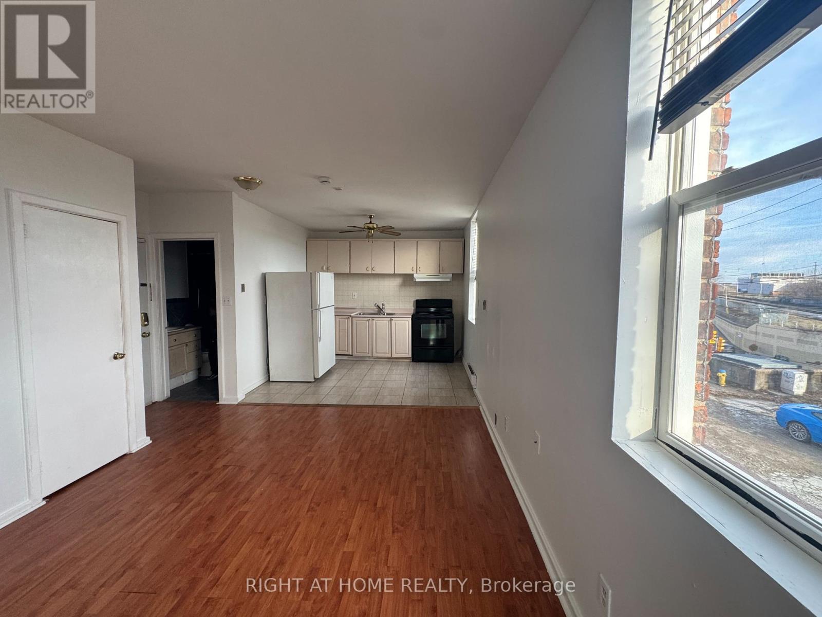 3 - 279 Drouillard Road, Windsor, Ontario  N8Y 2P4 - Photo 7 - X12515420