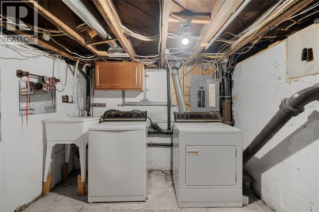 676 Moy, Windsor, Ontario  N9A 2N6 - Photo 25 - 26000709