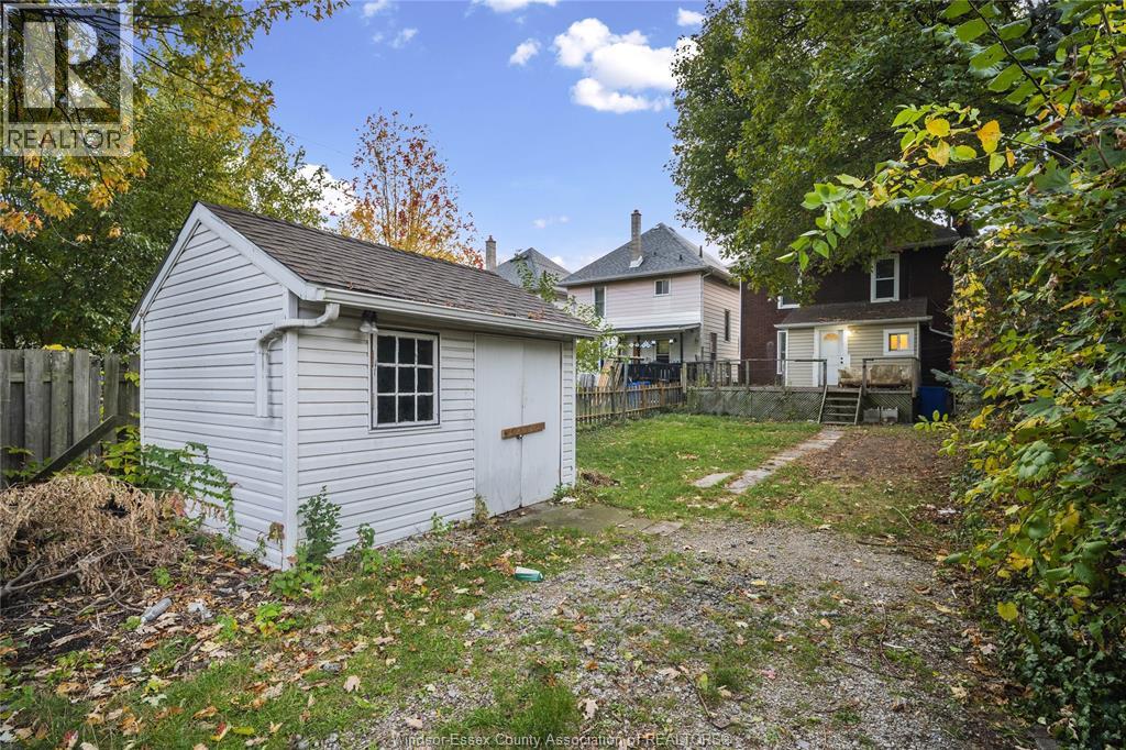 676 Moy, Windsor, Ontario  N9A 2N6 - Photo 34 - 26000709