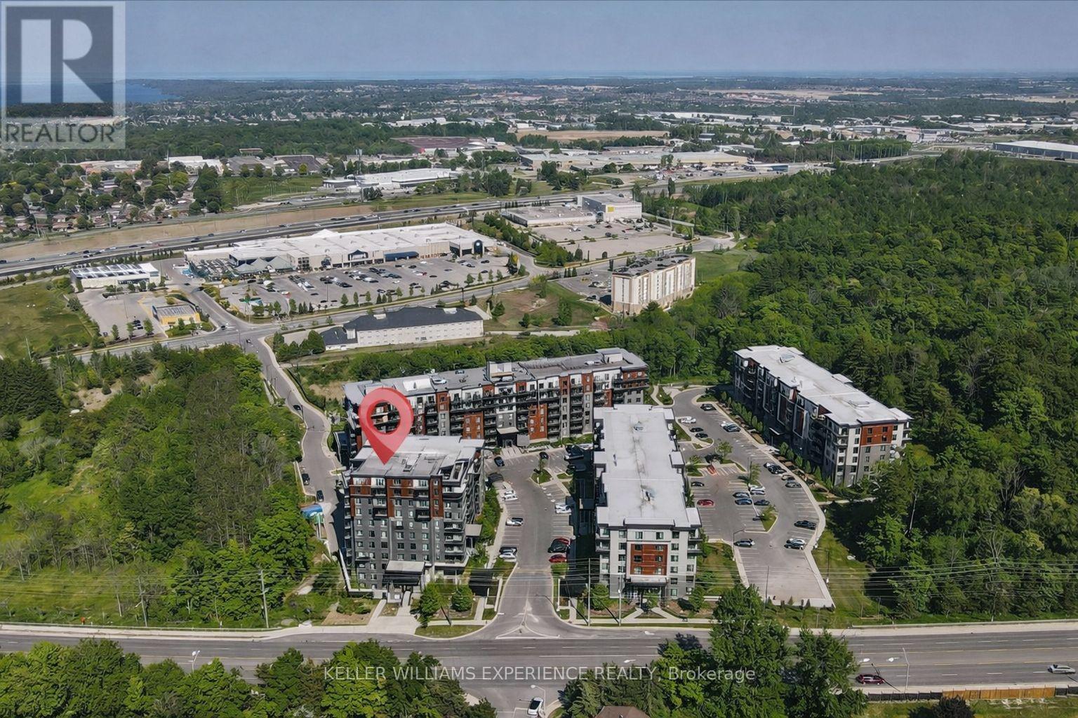 404 - 300 Essa Road, Barrie, Ontario  L4N 9Y4 - Photo 2 - S12682588