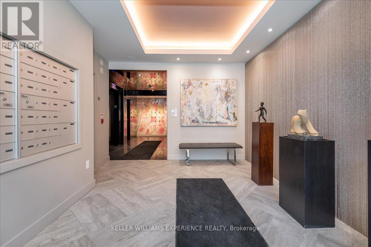 404 - 300 Essa Road, Barrie, Ontario  L4N 9Y4 - Photo 4 - S12682588