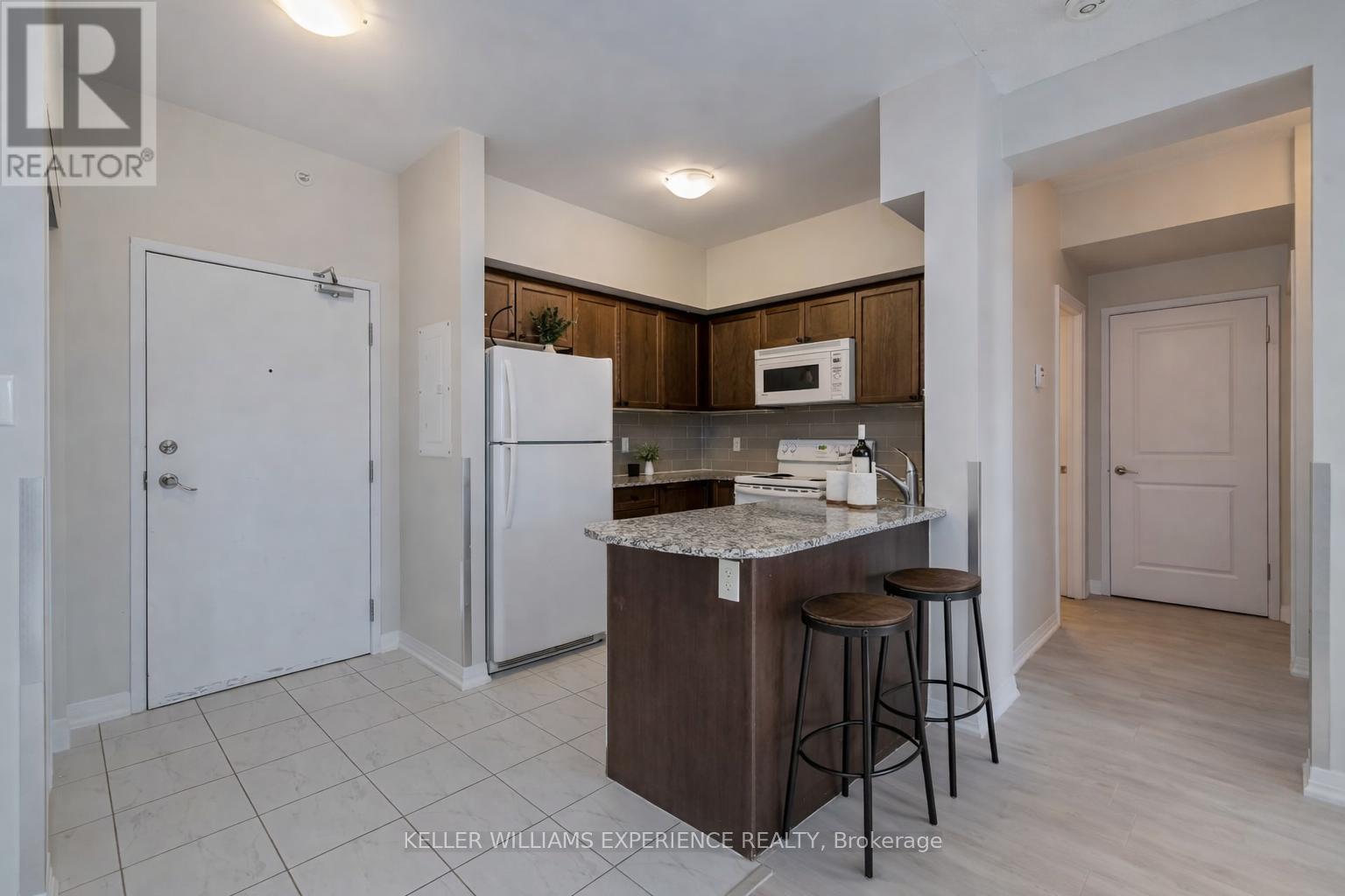 404 - 300 Essa Road, Barrie, Ontario  L4N 9Y4 - Photo 6 - S12682588