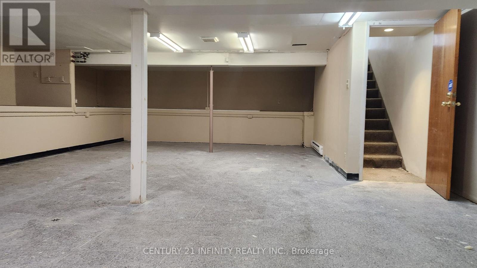 B - 907 Simcoe Street N, Oshawa, Ontario  L1G 4W1 - Photo 5 - E12580088