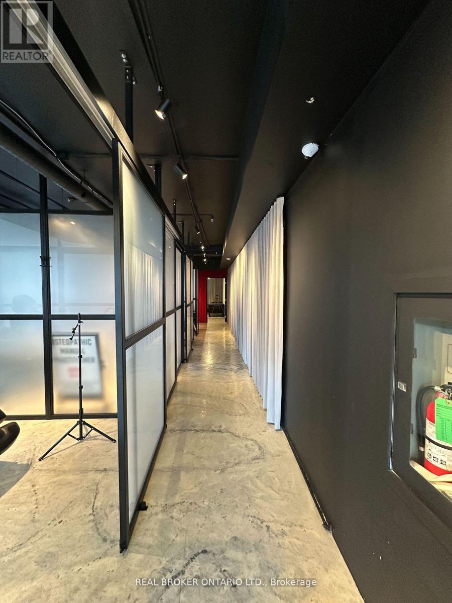 101 - 3 - 2847 Lake Shore Boulevard W, Toronto, Ontario  M8V 1H8 - Photo 3 - W12682584