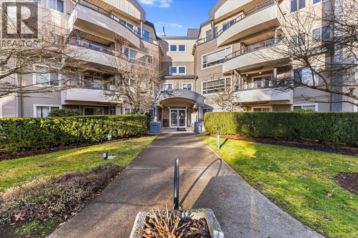 211 770 Poplar St, Nanaimo, British Columbia