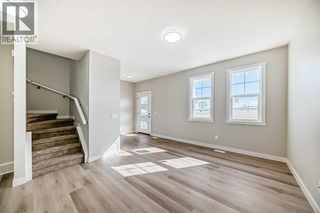 156 Belvedere Park Se, Calgary, Alberta  T2A 8A1 - Photo 14 - A2273914