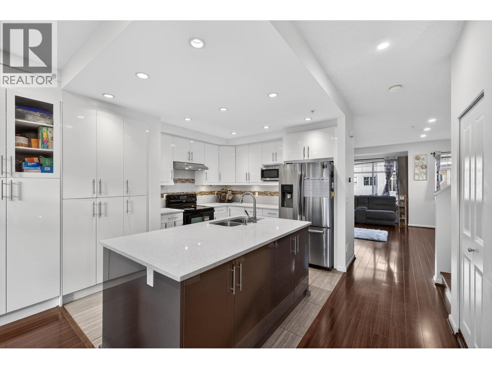 57 1010 Ewen Avenue, New Westminster, British Columbia  V3M 5C9 - Photo 7 - R3076775