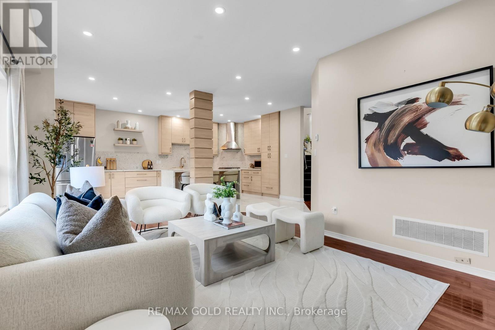 3770 Brinwood Gate, Mississauga, Ontario  L5M 7H2 - Photo 12 - W12681844