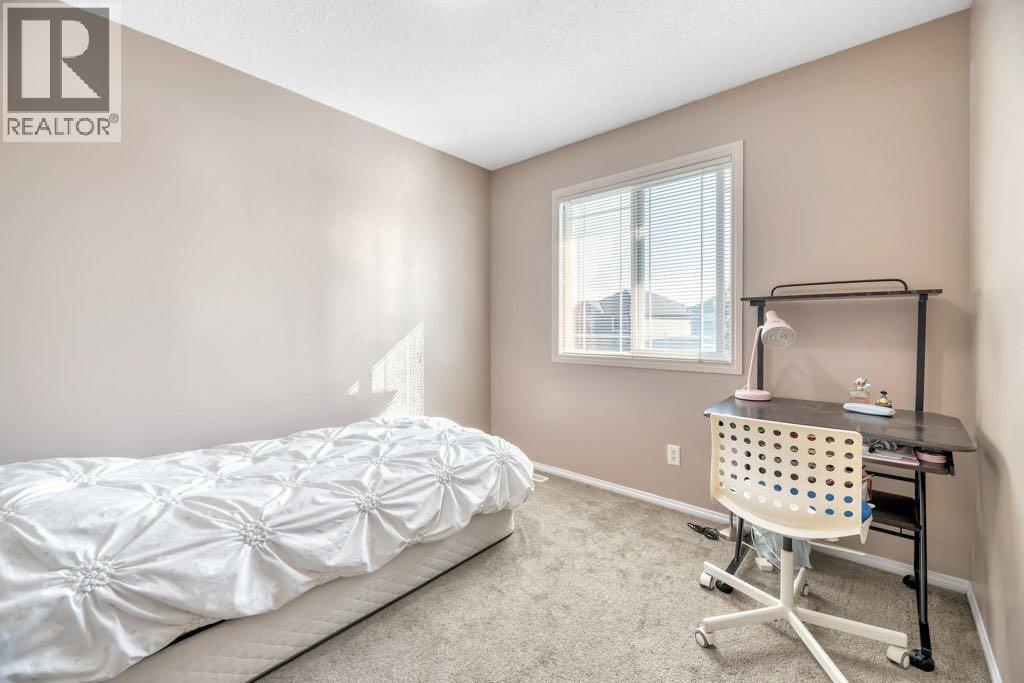 319 Saddlebrook Circle E, Calgary, Alberta  T3J 0J9 - Photo 20 - A2258515