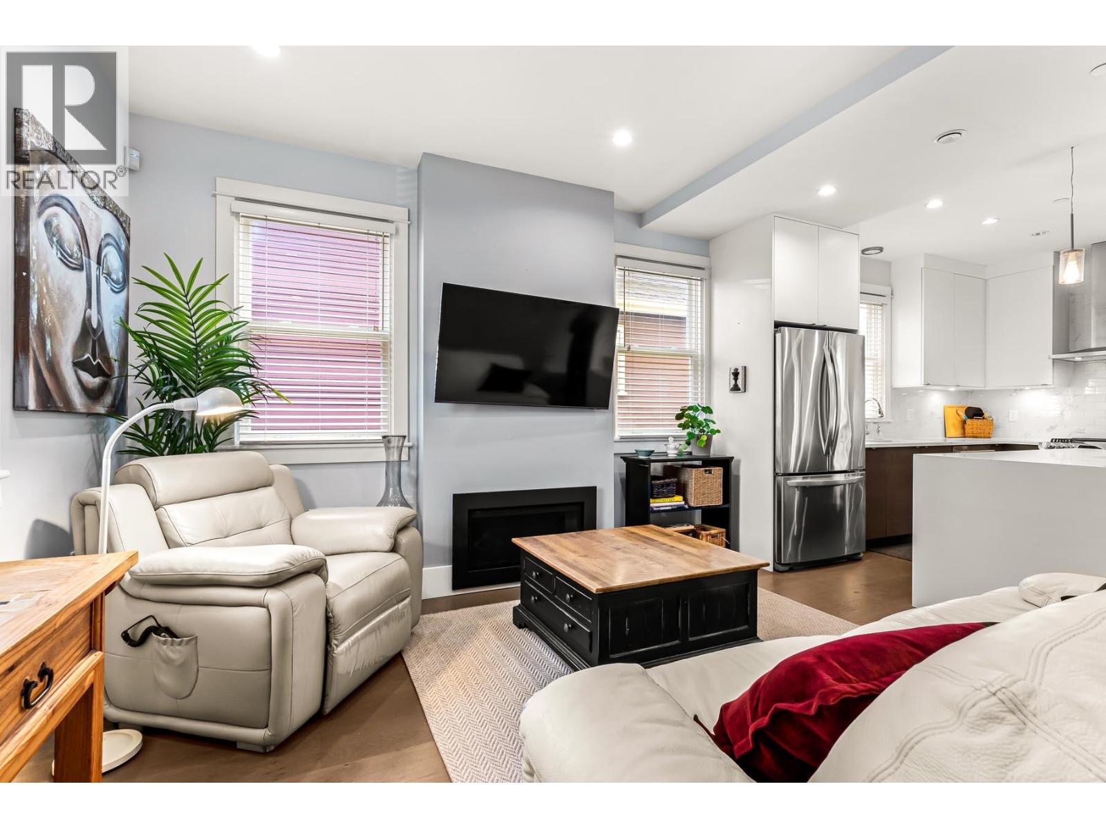 437 Vernon Drive, Vancouver, British Columbia  V6A 3N4 - Photo 9 - R3071420