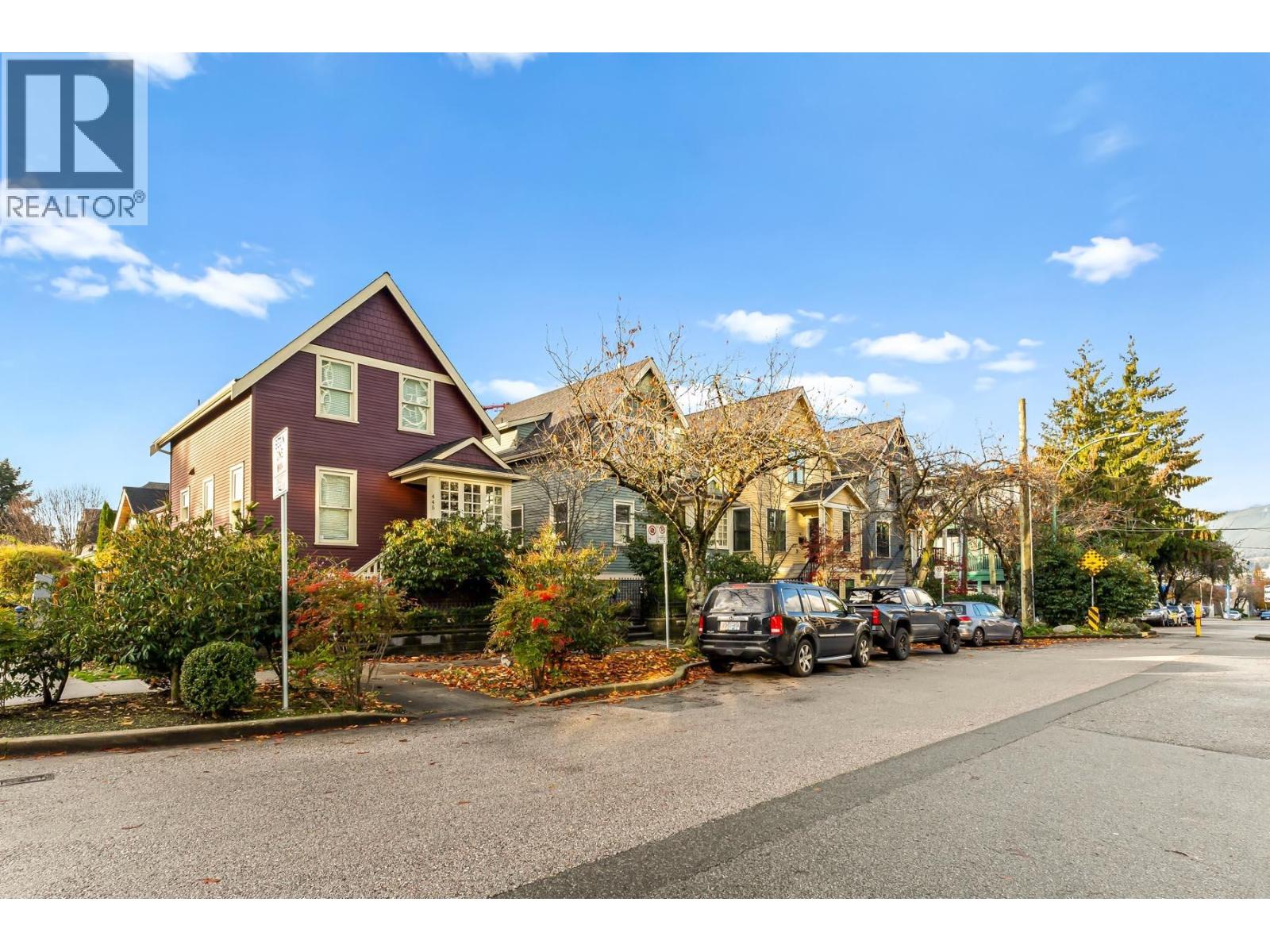 437 Vernon Drive, Vancouver, British Columbia  V6A 3N4 - Photo 2 - R3071420