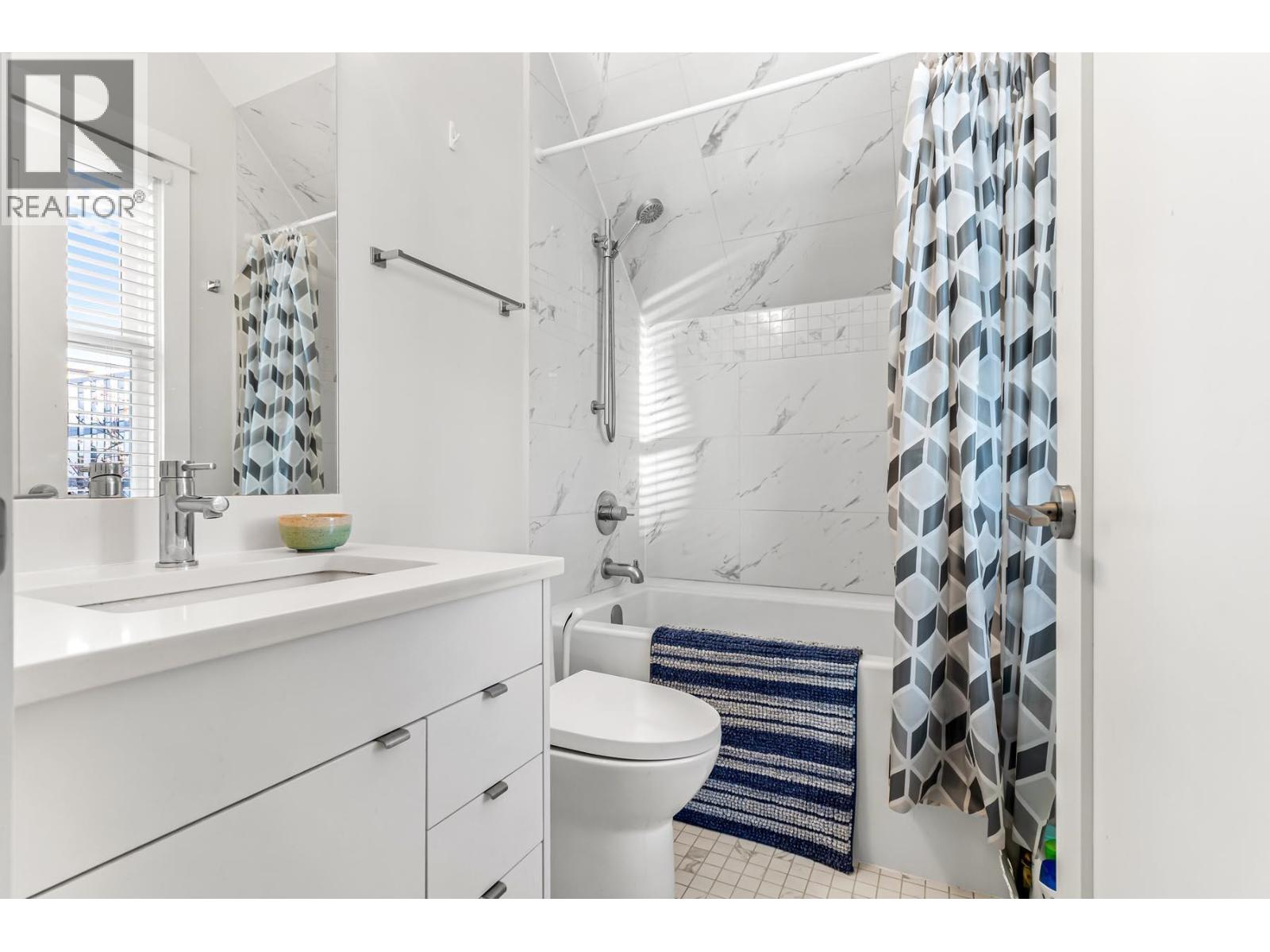 437 Vernon Drive, Vancouver, British Columbia  V6A 3N4 - Photo 21 - R3071420