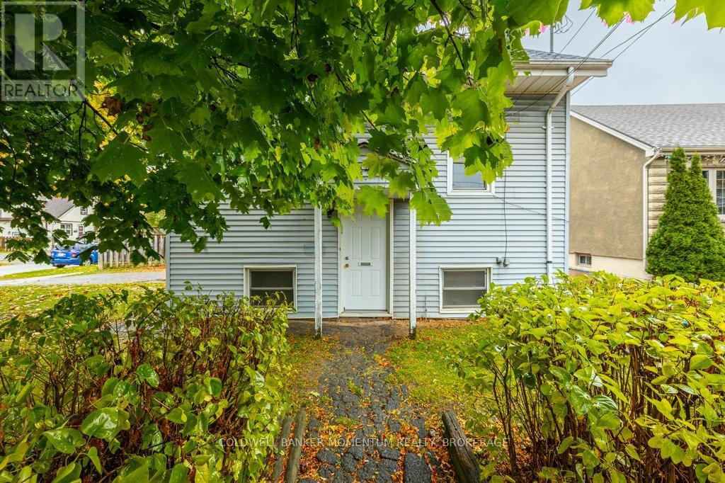 44 Rykert Street, St. Catharines, Ontario  L2S 1Z1 - Photo 2 - X12682608