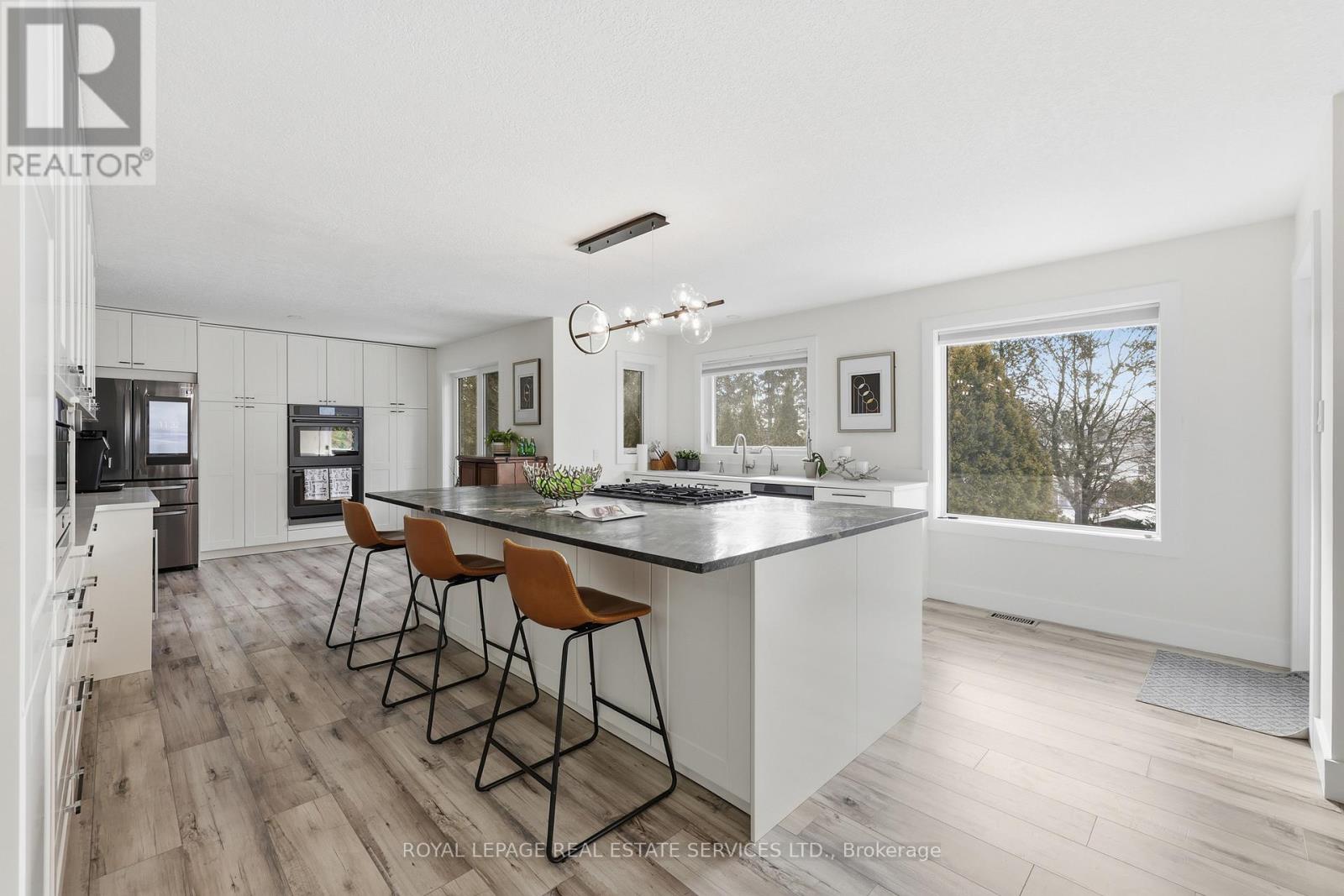 239 Rolling Acres Court, Kitchener, Ontario  N2A 3W5 - Photo 16 - X12681394