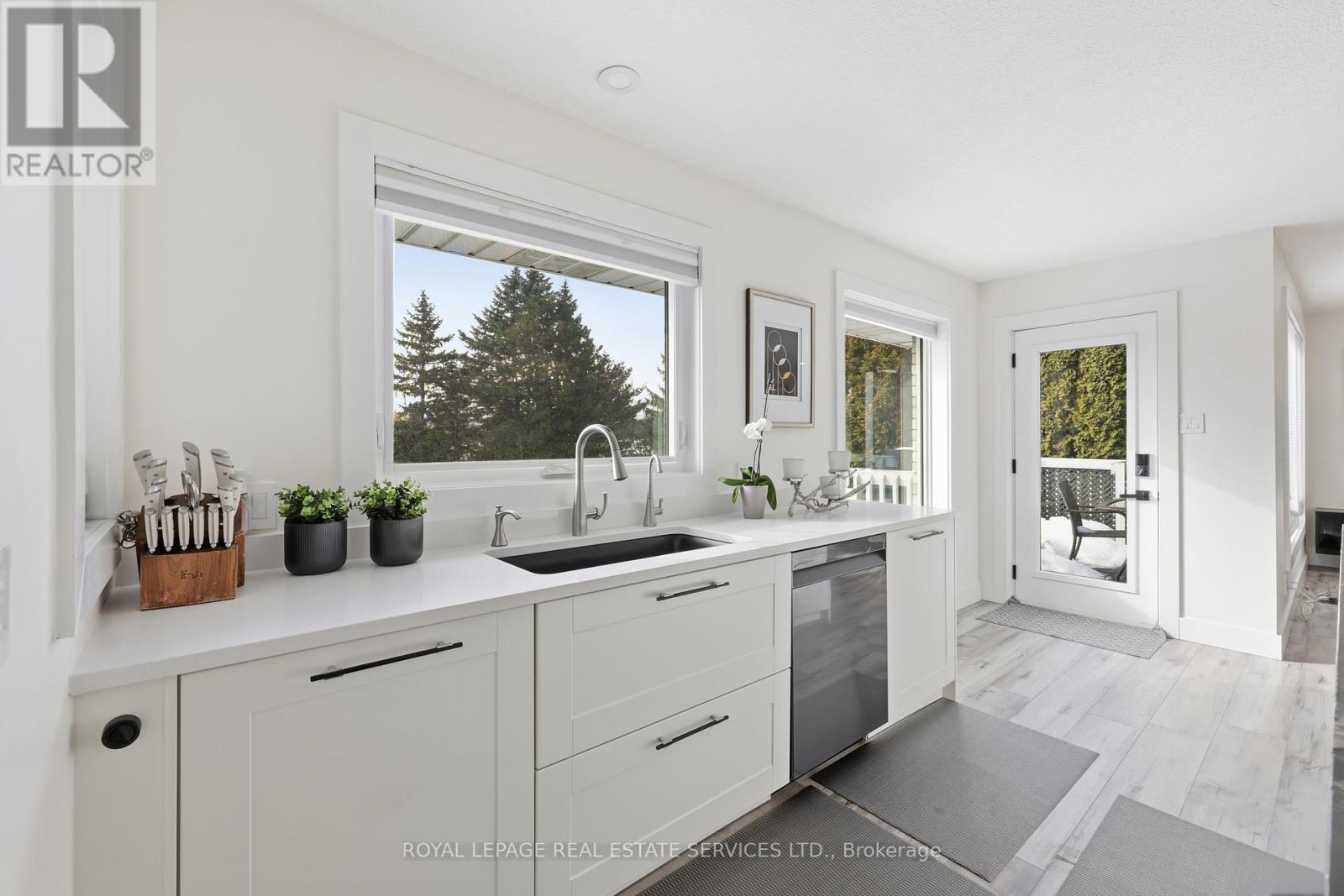 239 Rolling Acres Court, Kitchener, Ontario  N2A 3W5 - Photo 20 - X12681394