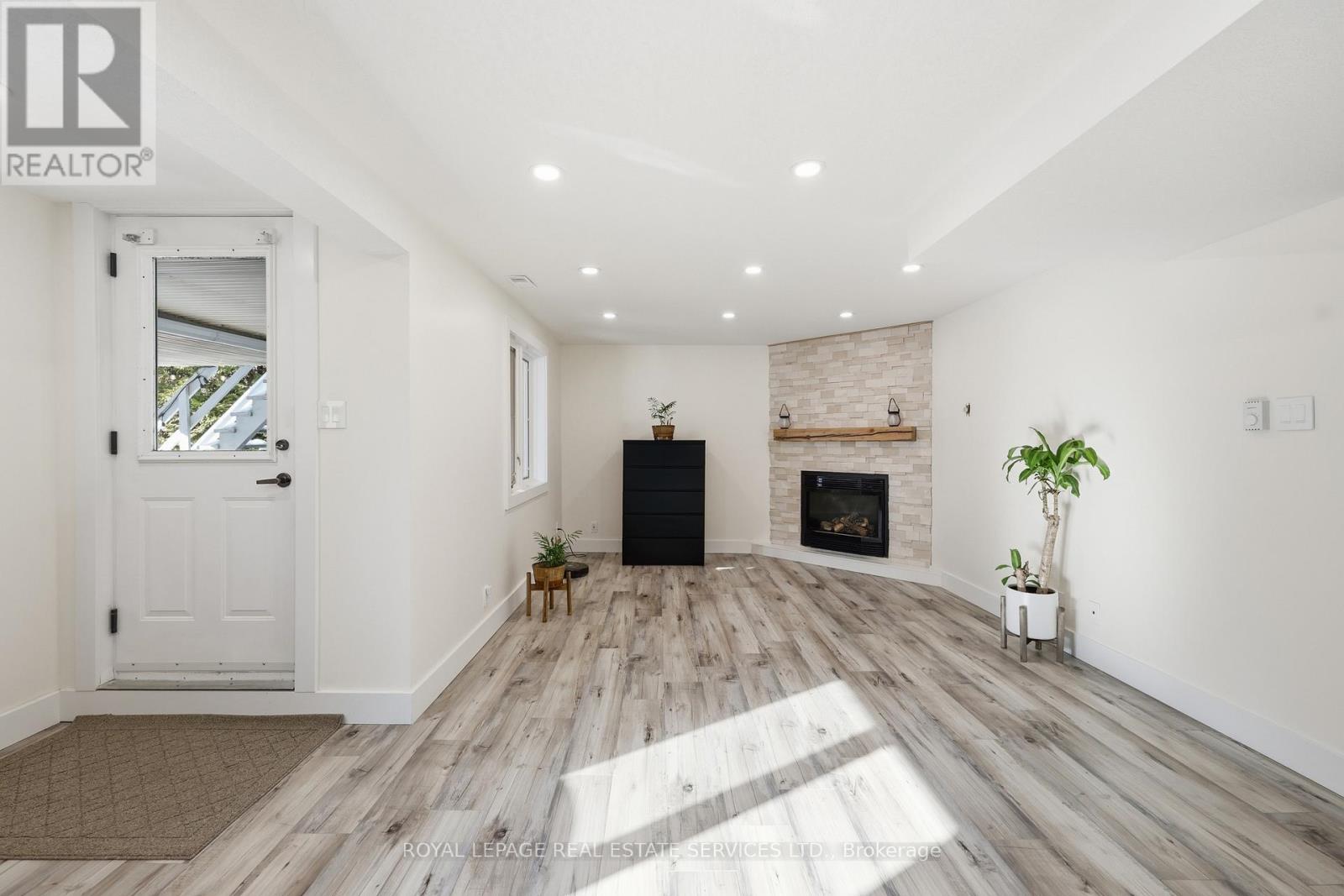 239 Rolling Acres Court, Kitchener, Ontario  N2A 3W5 - Photo 34 - X12681394