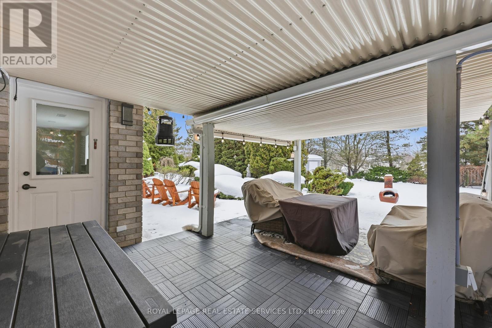 239 Rolling Acres Court, Kitchener, Ontario  N2A 3W5 - Photo 6 - X12681394