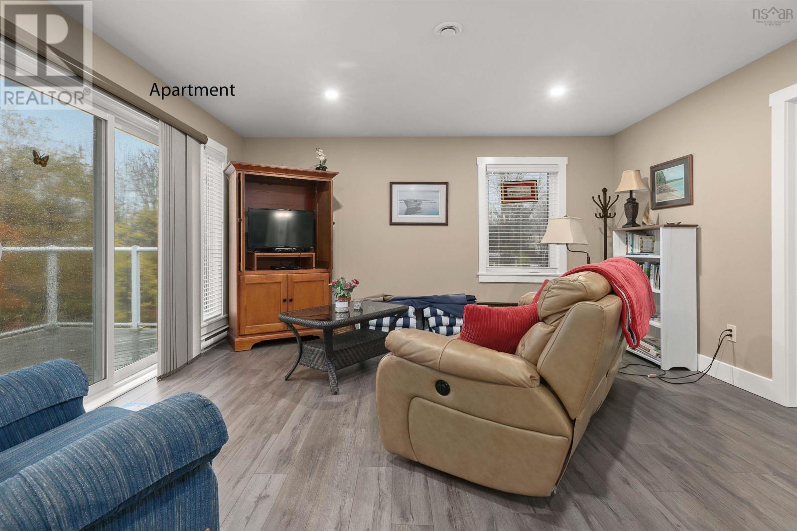 45 Pleasant Street, Mahone Bay, Nova Scotia  B0J 2E0 - Photo 28 - 202528648