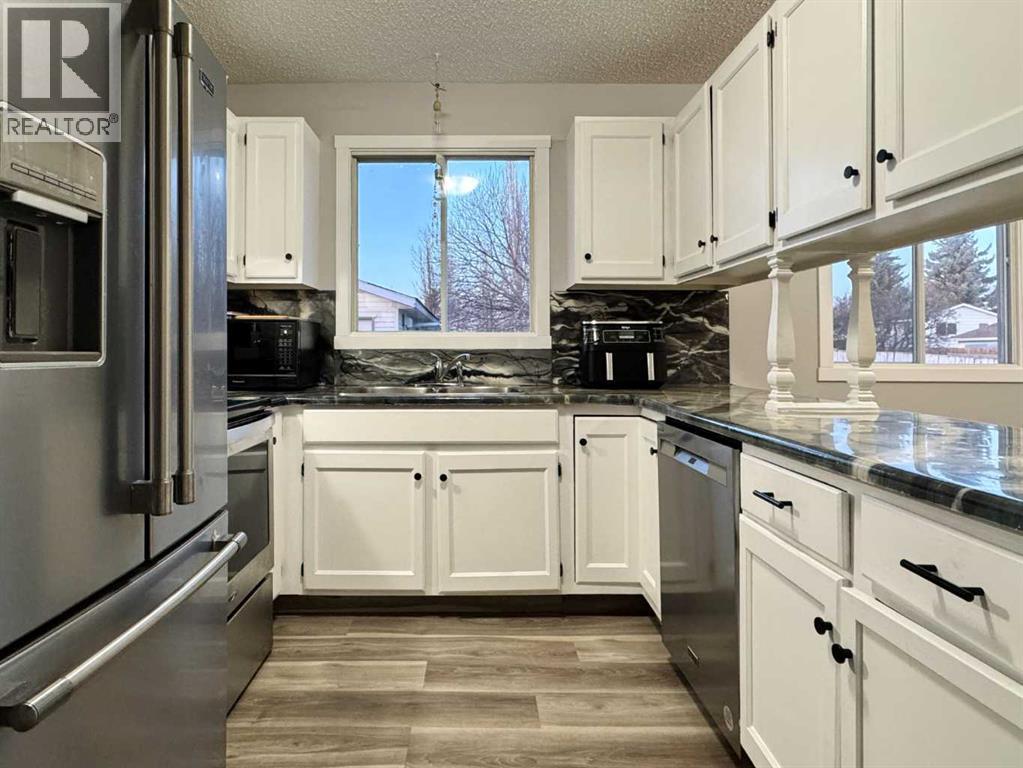 495 Columbia Boulevard W, Lethbridge, Alberta  T1K 4T7 - Photo 10 - A2275594