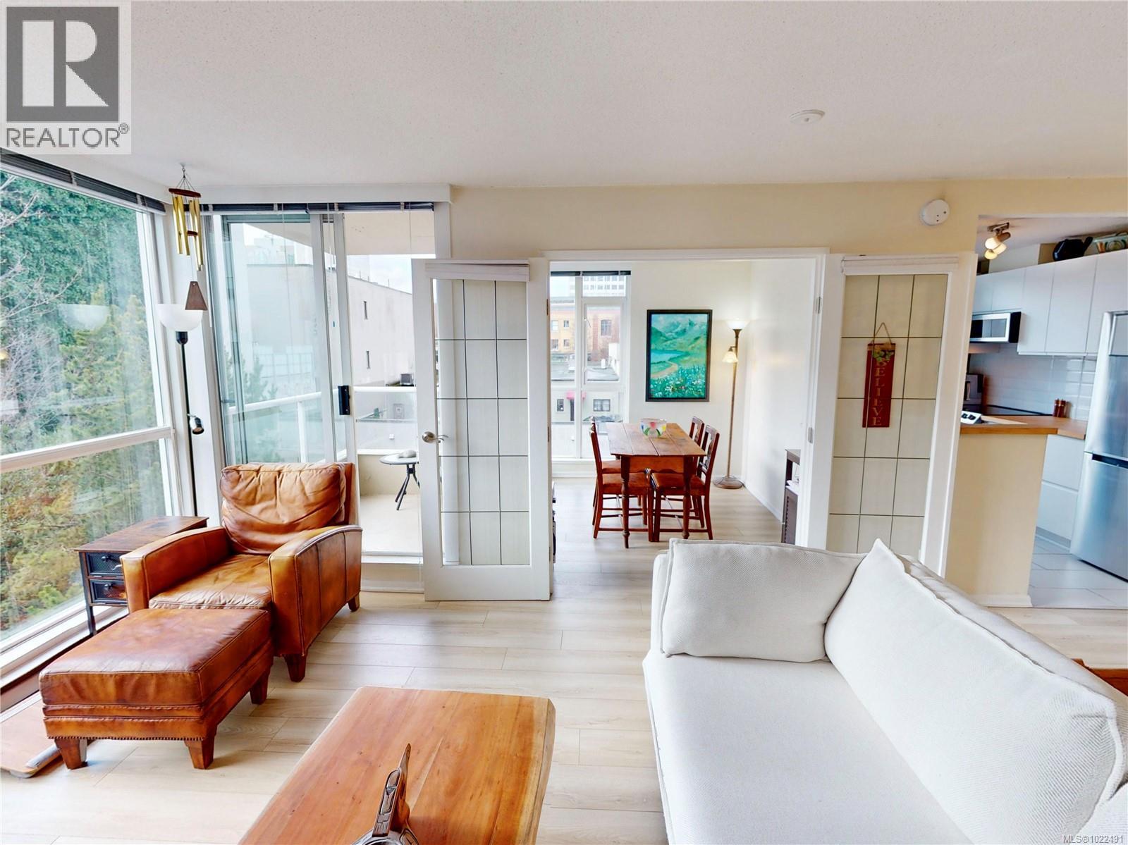 312 835 View St, Victoria, British Columbia  V8W 3W8 - Photo 5 - 1022491