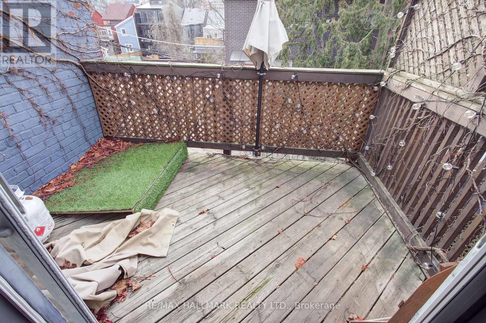 Upper - 39 Grange Avenue, Toronto, Ontario  M5T 1C6 - Photo 26 - C12682616