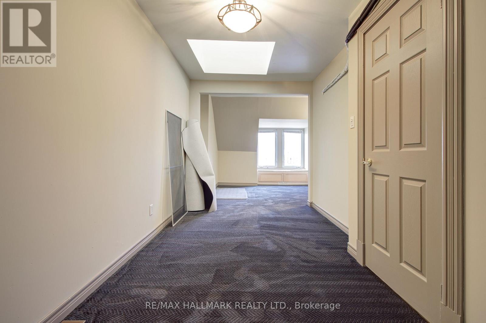 Upper - 39 Grange Avenue, Toronto, Ontario  M5T 1C6 - Photo 35 - C12682616