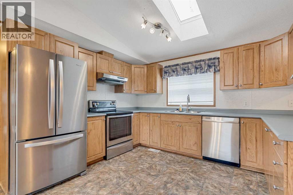 413 Heritage Crescent, Okotoks, Alberta  T1S 1P2 - Photo 15 - A2276756