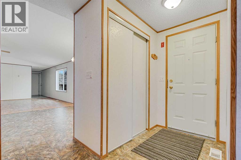 413 Heritage Crescent, Okotoks, Alberta  T1S 1P2 - Photo 28 - A2276756