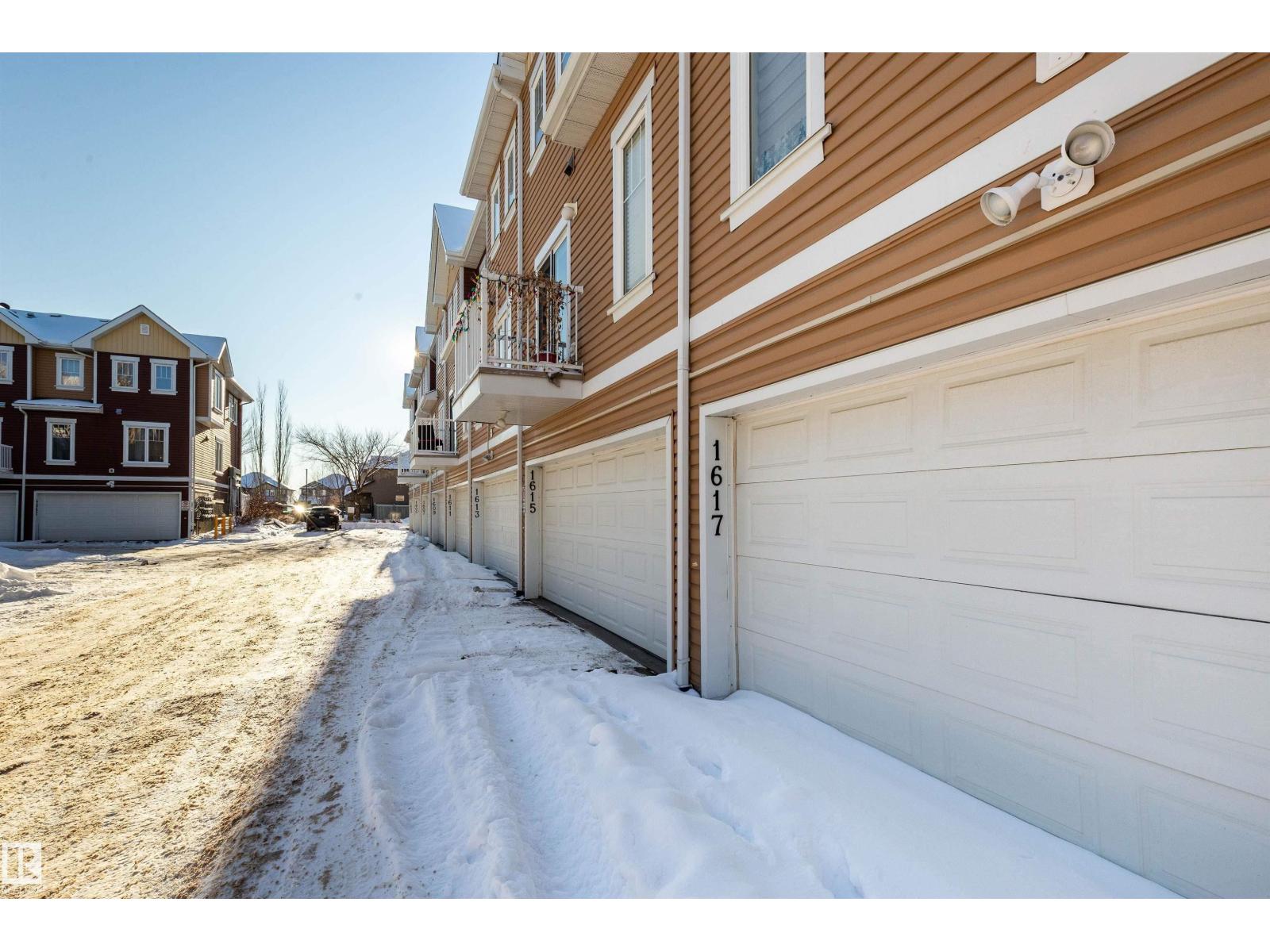 1615 Towne Centre Bv Nw, Edmonton, Alberta  T6R 0S3 - Photo 40 - E4469614