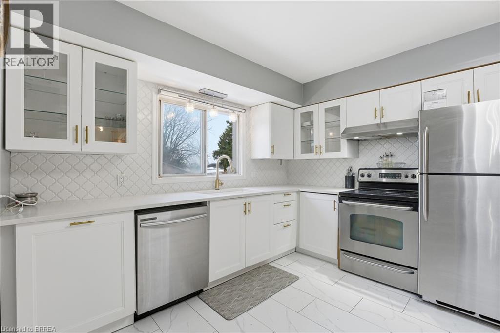 4 Lillian Street, St. George, Ontario  N0E 1N0 - Photo 10 - 40787813