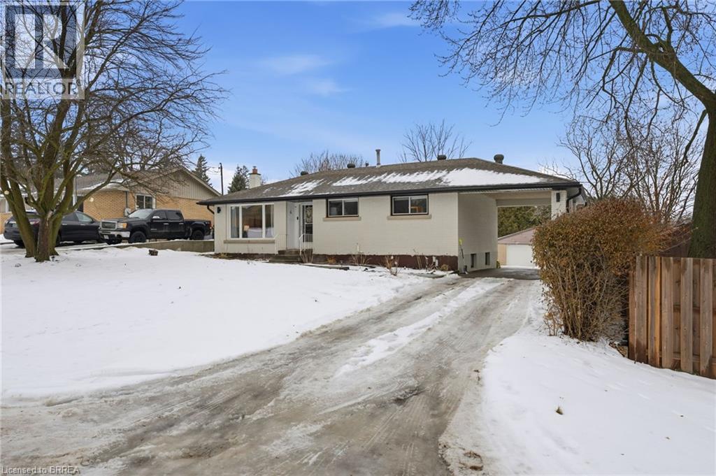 4 Lillian Street, St. George, Ontario  N0E 1N0 - Photo 3 - 40787813