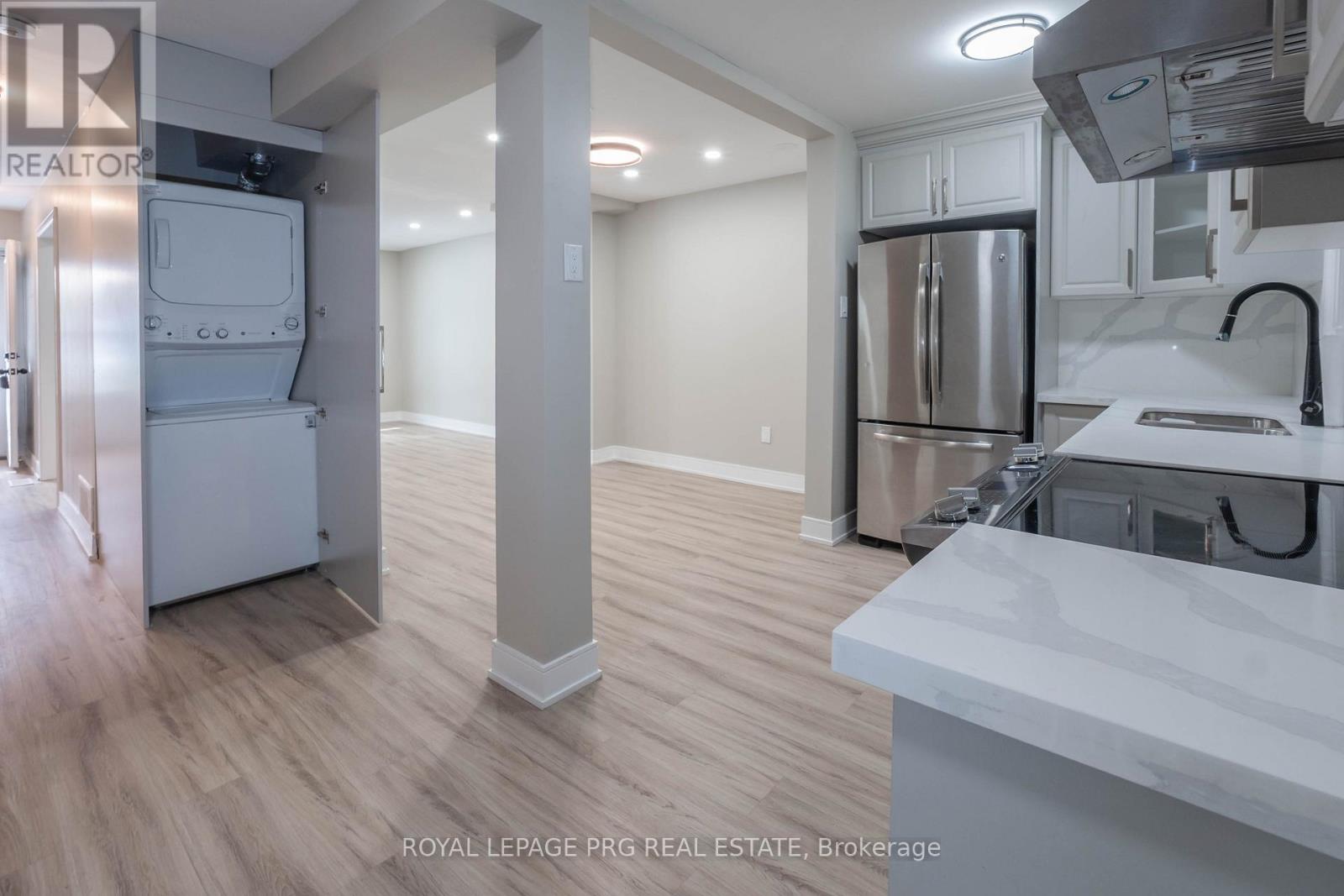 Upper Floor - 33 Glenmore Crescent, Brampton, Ontario  L6S 1H9 - Photo 11 - W12682600