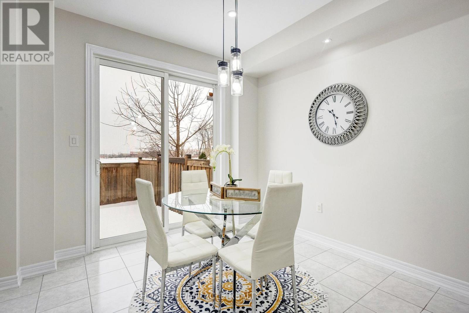 14 Vezna Crescent, Brampton, Ontario  L6X 5K6 - Photo 11 - W12682606