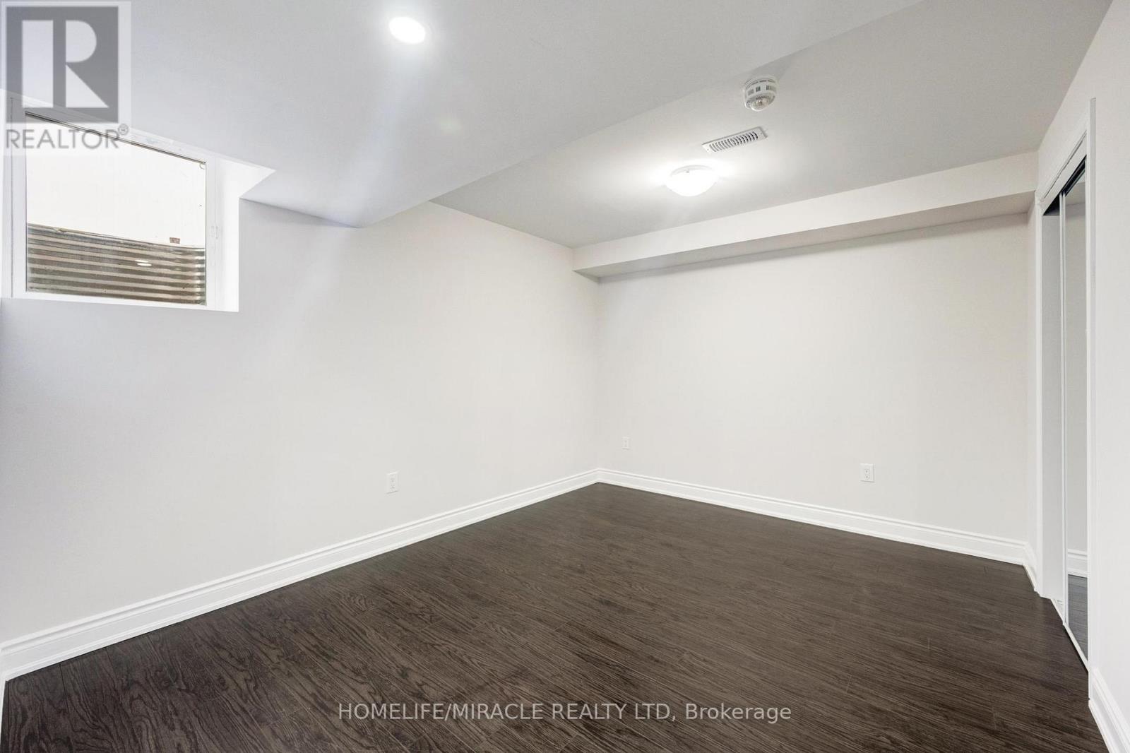 14 Vezna Crescent, Brampton, Ontario  L6X 5K6 - Photo 30 - W12682606