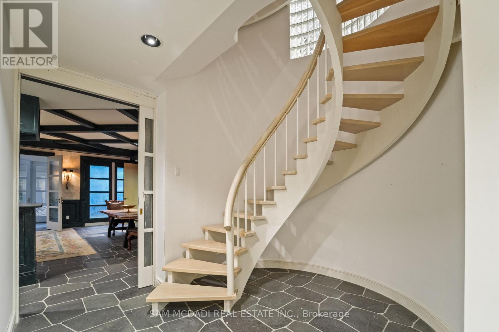 9 Flaherty Lane, Caledon, Ontario  L7K 2P2 - Photo 36 - W12682634