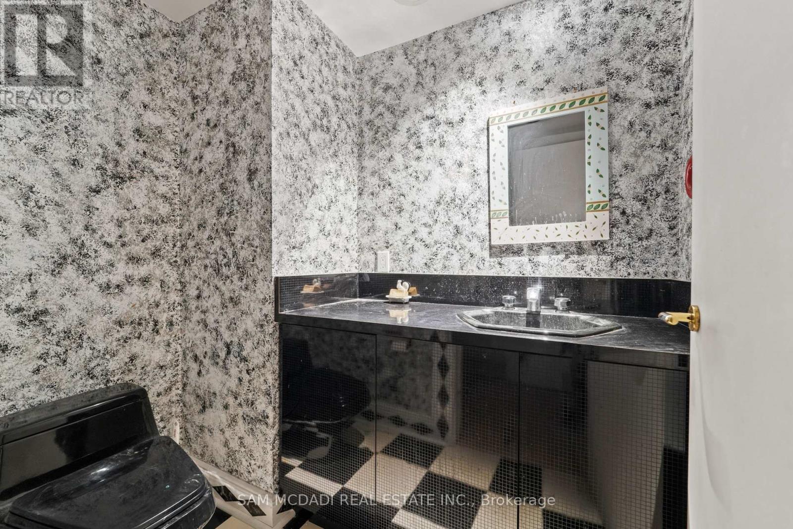 9 Flaherty Lane, Caledon, Ontario  L7K 2P2 - Photo 22 - W12682656