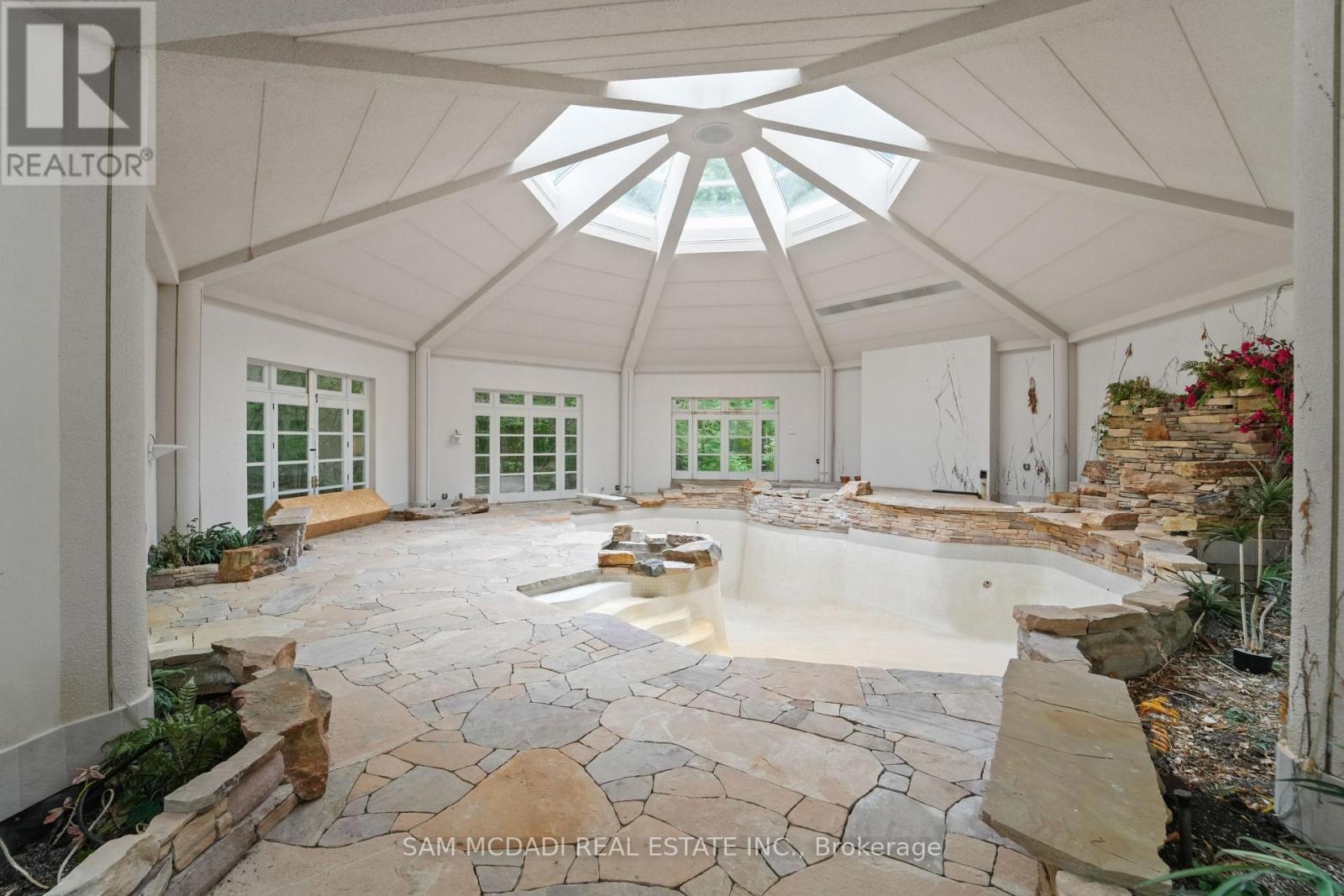 9 Flaherty Lane, Caledon, Ontario  L7K 2P2 - Photo 46 - W12682656