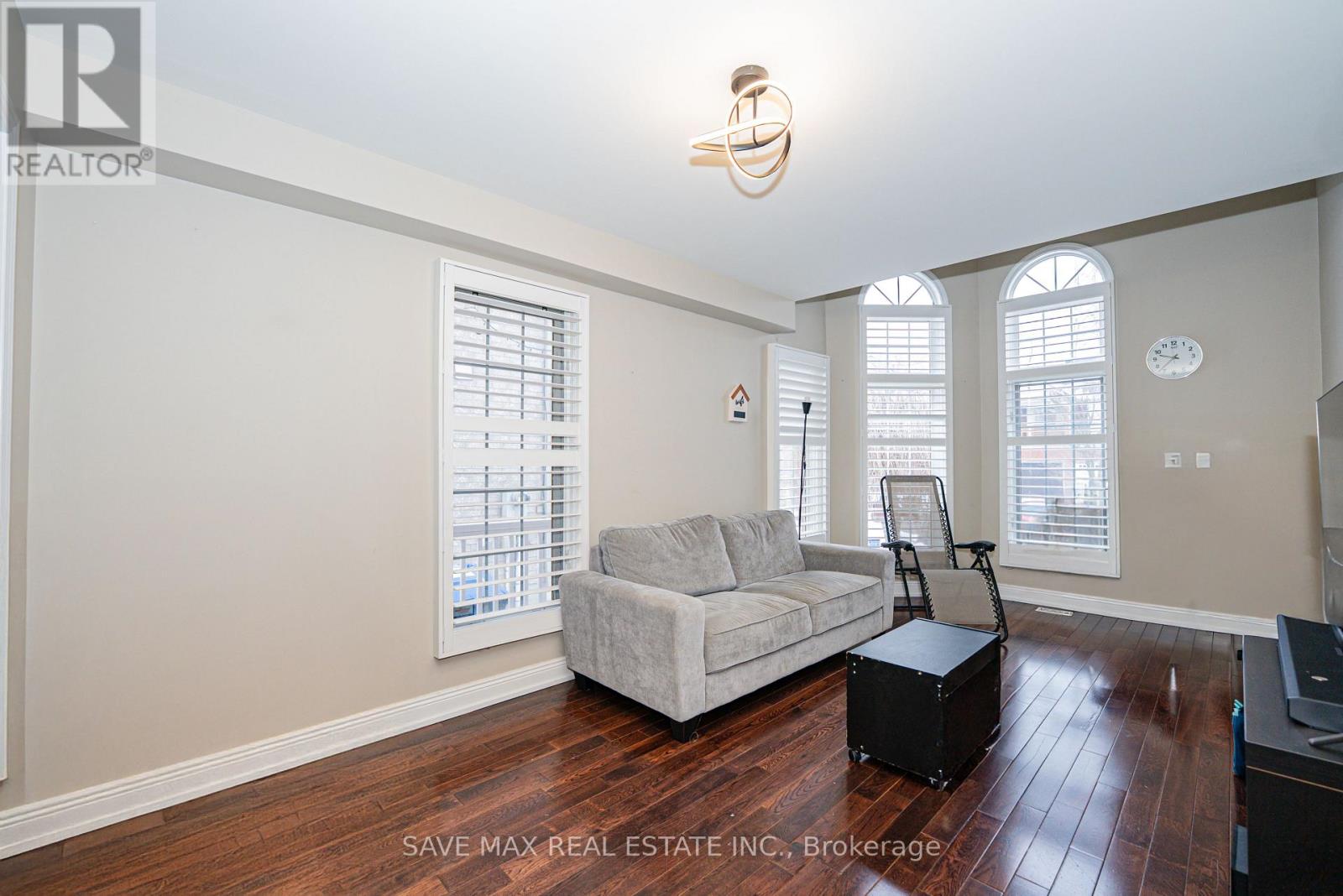 1691 Samuelson Circle, Mississauga, Ontario  L5N 7Z8 - Photo 14 - W12682680