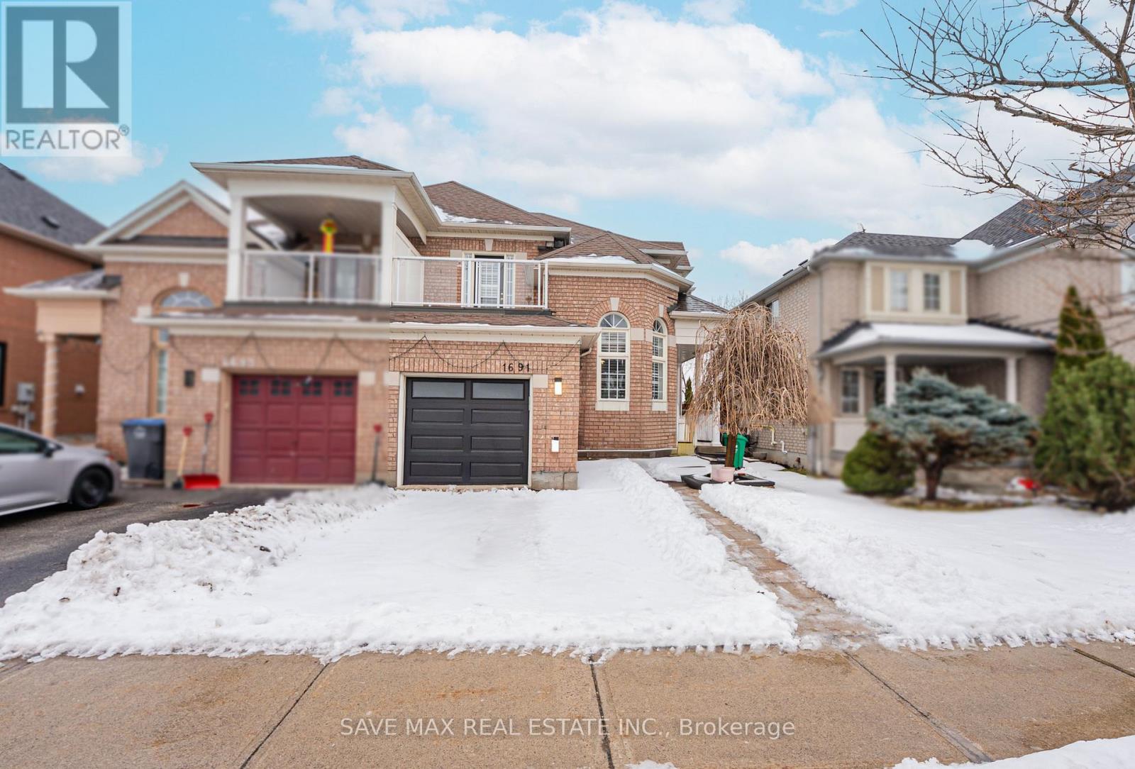 1691 Samuelson Circle, Mississauga, Ontario  L5N 7Z8 - Photo 43 - W12682680
