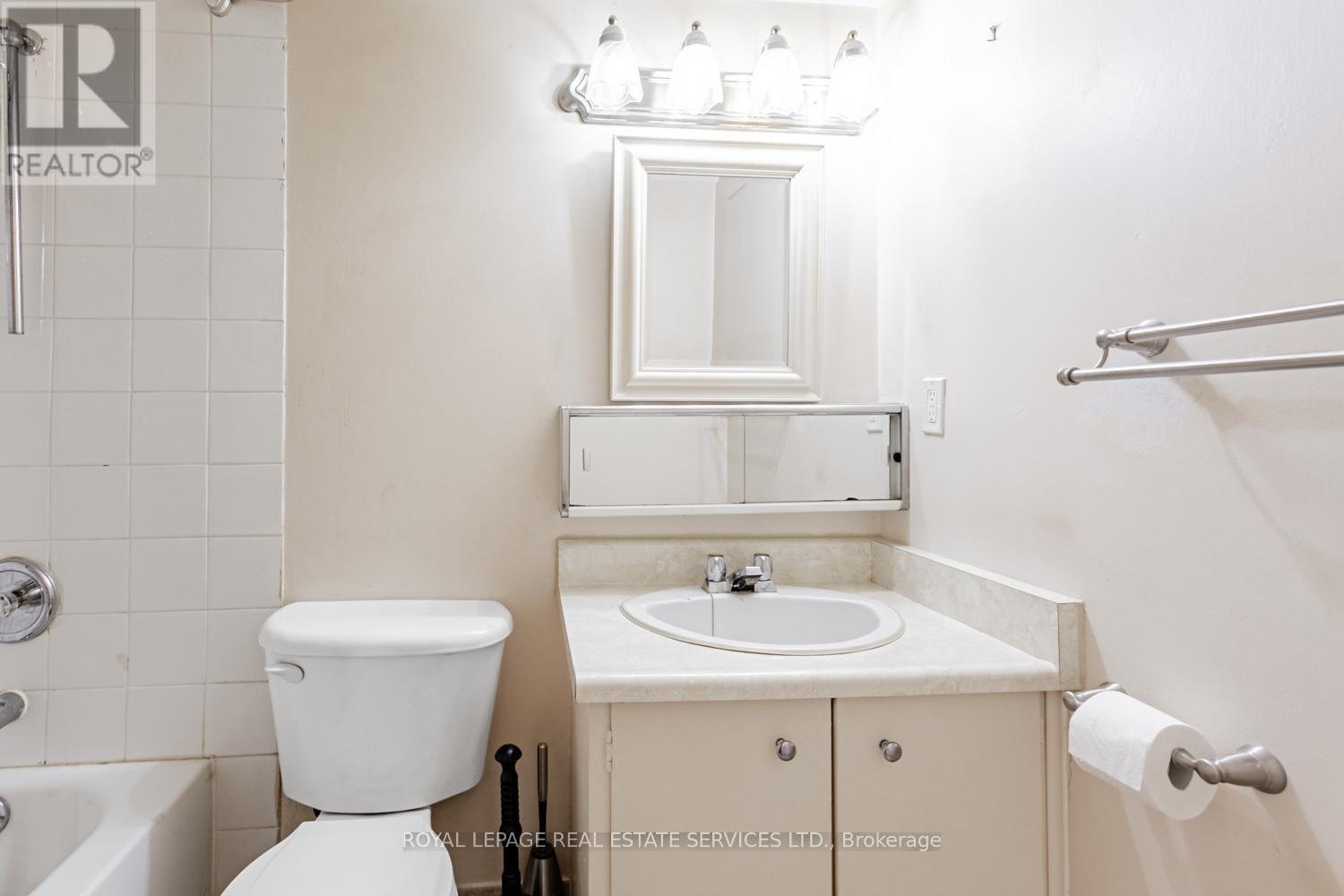 706 - 45 Southport Street, Toronto, Ontario  M6S 3N5 - Photo 17 - W12682690